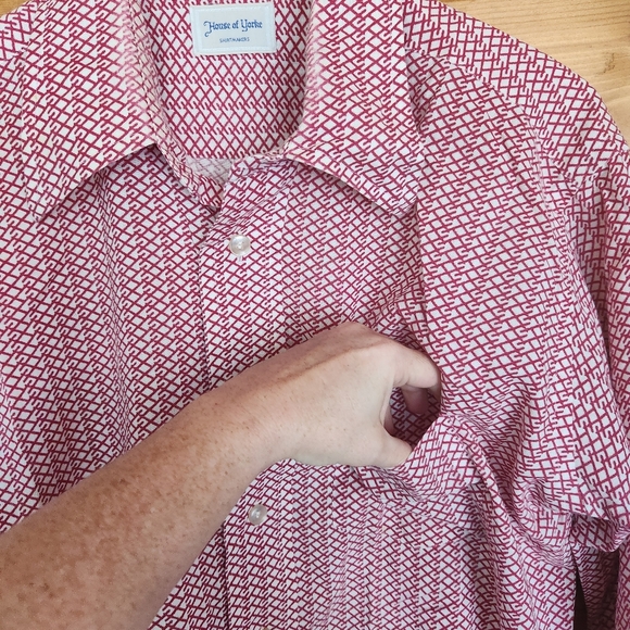 House Of Yorke Shirtmakers Vintage Red Geometric Link Long Sleeve Shirt Sz 17/34 - Picture 3 of 7